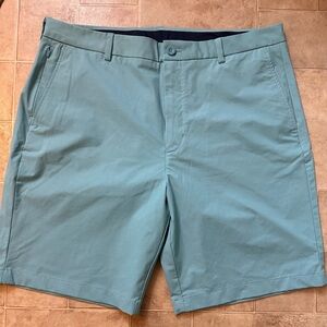 Vineyard Vines OTG shorts